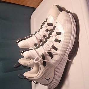 Jordan Ultra.Fly 2 Low "White/Black"